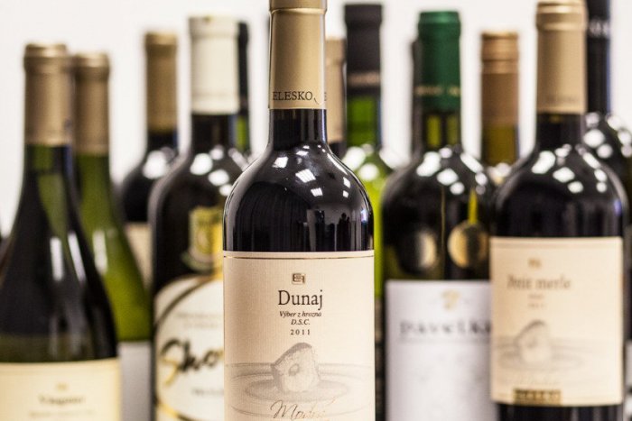 Ilustračný obrázok k článku O titul Víno roka 2014 zabojujú dve stovky vín