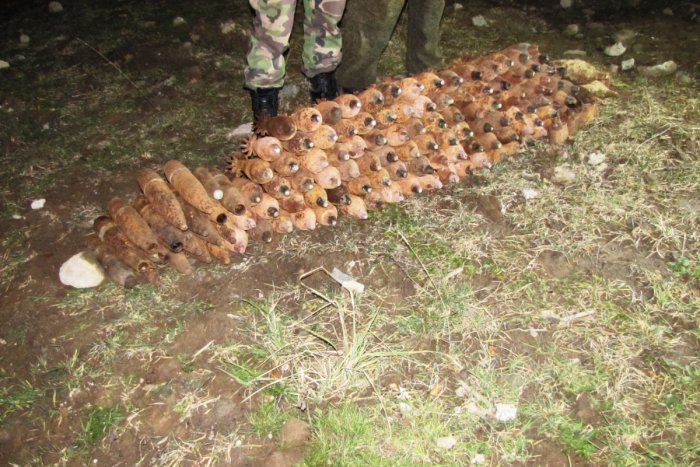 Ilustračný obrázok k článku Košickí pyrotechnici v akcii: Našlo sa 140 kusov munície, granát museli zneškodniť na mieste!