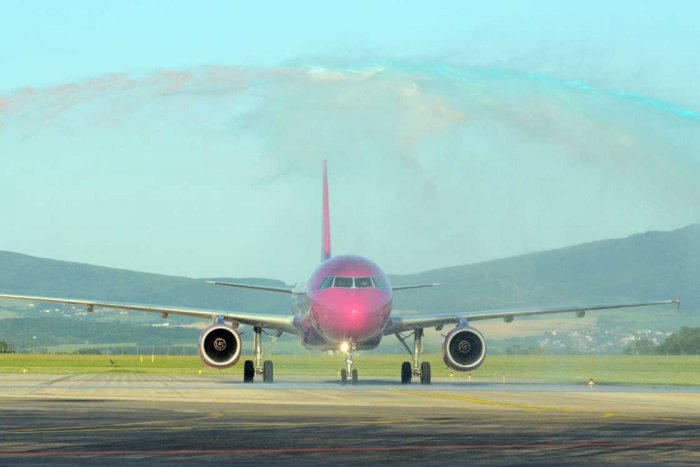 Ilustračný obrázok k článku Známa letecká spoločnosť Wizz Air oznámila, že zruší svoju základňu v Košiciach!