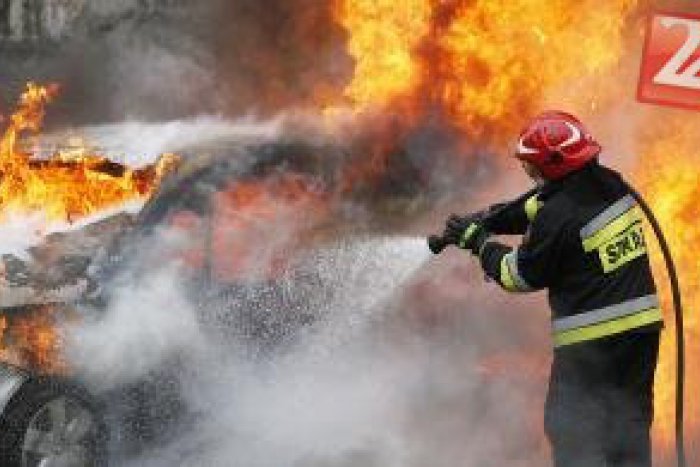 Ilustračný obrázok k článku Auto na ulici sa ocitlo v plameňoch: V Košiciach vyčíňal podpaľač!