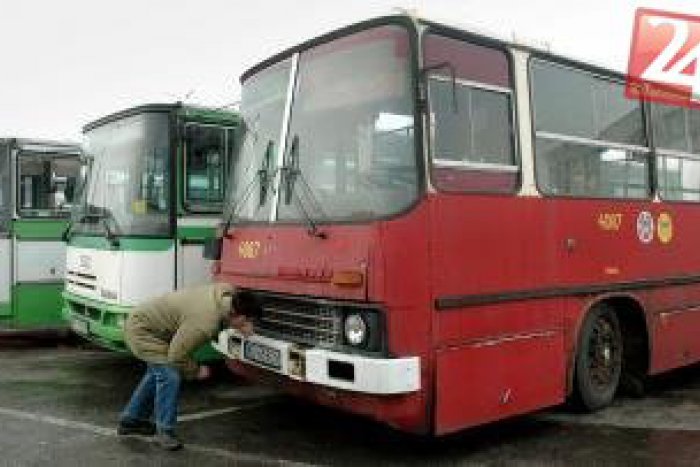 Ilustračný obrázok k článku Staré autobusy pôjdu v Košiciach na odpočinok: Ich tachometre ukazujú neuveriteľné cifry!