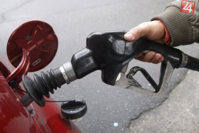 Ilustračný obrázok k článku LUKOIL láka na víkendové ceny pohonných hmôt
