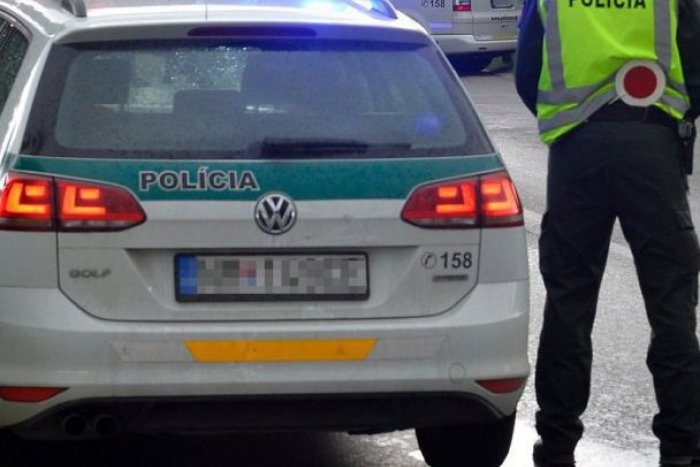Ilustračný obrázok k článku Cudzinec vyvádzal na našich cestách: Policajti toto netolerujú ani zahraničným vodičom