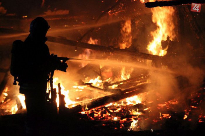 Ilustračný obrázok k článku Požiar v obci neďaleko Košíc: Zranený len 14-ročný chlapec