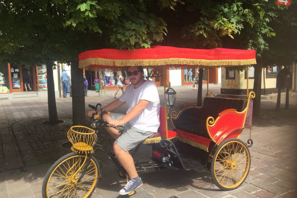 Ilustračný obrázok k článku FOTO: V centre mesta sa môžete zviesť na prvej originálnej rikši