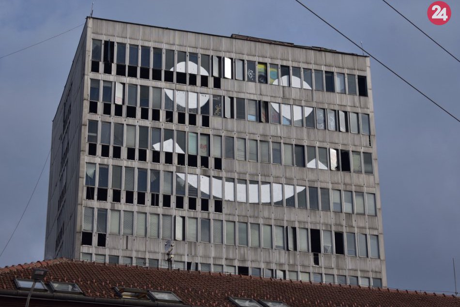 Ilustračný obrázok k článku FOTO: Budova, ktorá sa napriek svojmu smutnému vzhľadu usmieva na Košičanov