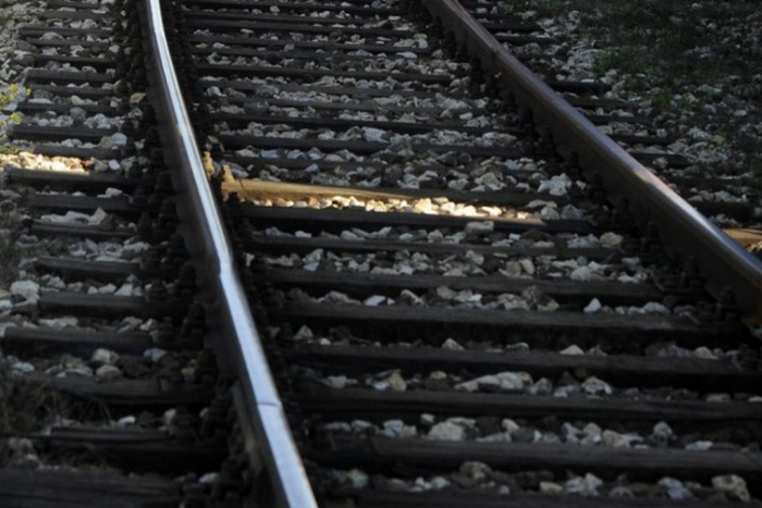 Ilustračný obrázok k článku Tragédia v Ťahanovciach: Vlak zrazil mladú ženu, nemala šancu prežiť