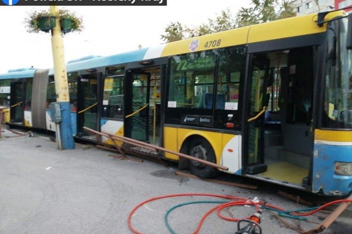 Ilustračný obrázok k článku Dráma v Košiciach: Autobus bez vodiča plný ľudí sa rútil z kopca, jedna žena vážne zranená!