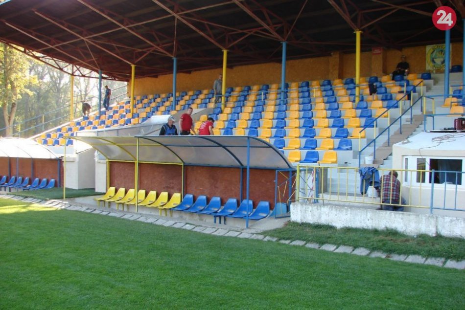 Ilustračný obrázok k článku V Trebišove zrekonštruovali hlavnú tribúnu futbalového štadióna, FOTO