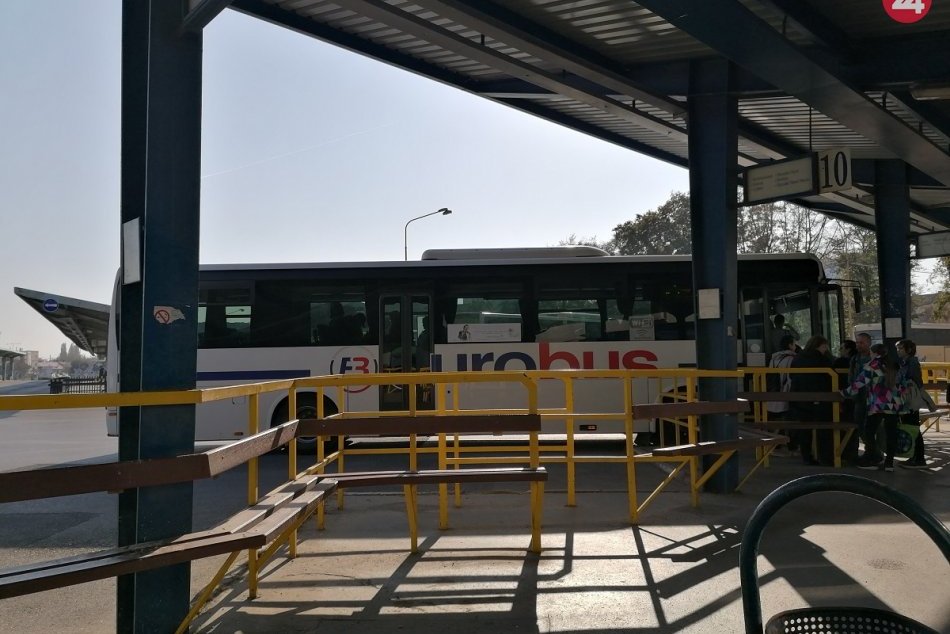 Ilustračný obrázok k článku Autobusy na zavolanie ušetrili cestujúcim desiatky minút