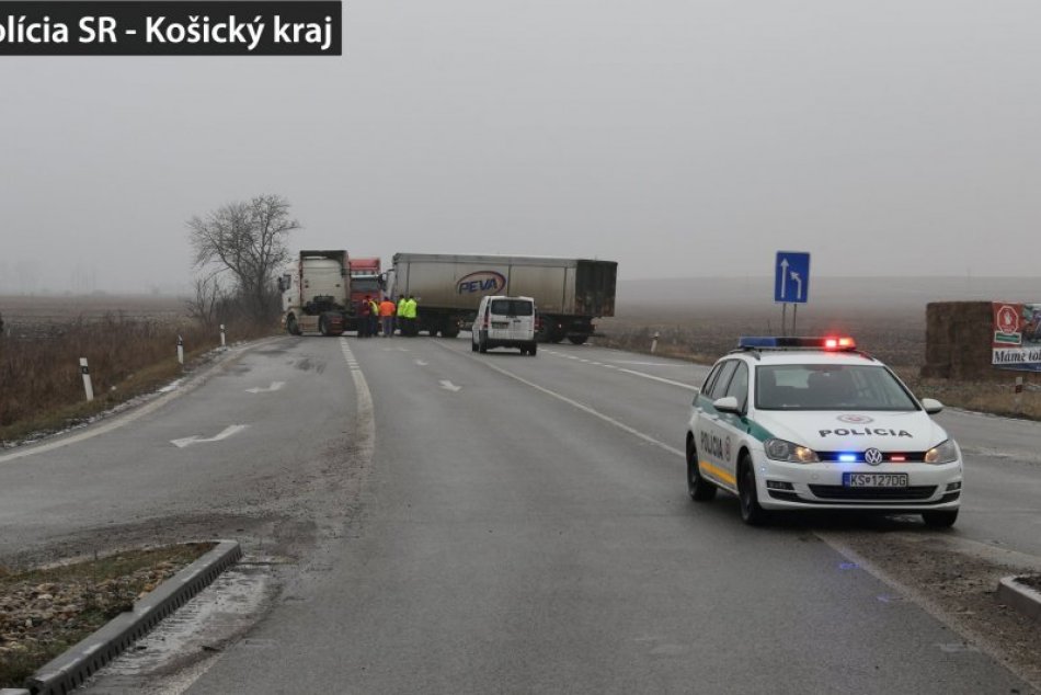 Ilustračný obrázok k článku Cesty a hraničné priechody v Košickom kraji už nie sú blokované