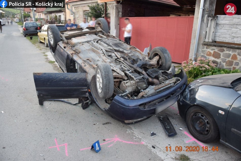 Ilustračný obrázok k článku Opitý a bez vodičáku zdemoloval štyri autá! FOTO