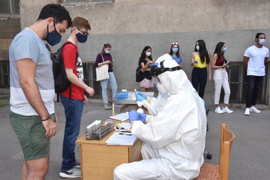 Ilustračný obrázok k článku Testujú zahraničných študentov Lekárskej fakulty UPJŠ, objavili i pozitívnych, fOTO