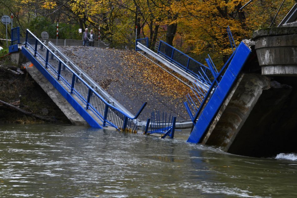 Ilustračný obrázok k článku Košická župa začína rekonštruovať zrútený most medzi Kysakom a Veľkou Lodinou