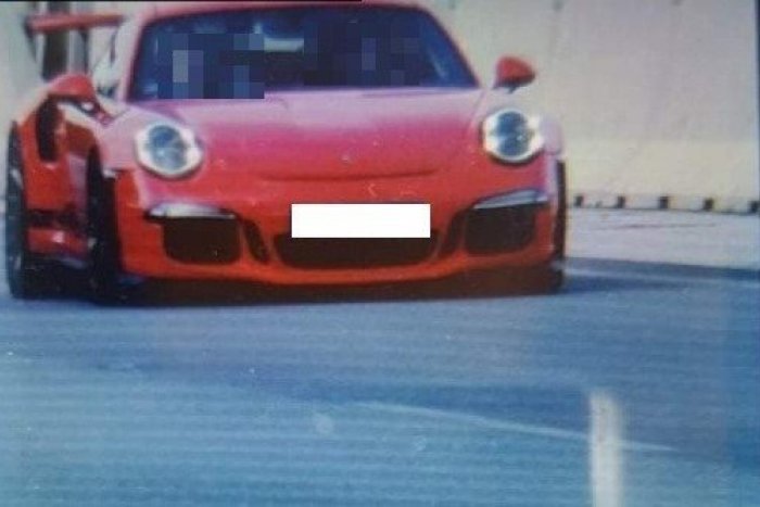 Ilustračný obrázok k článku Šialená jazda medzi Košicami a Prešovom: Porsche sa rútilo rýchlosťou 291 kilometrov za hodinu!