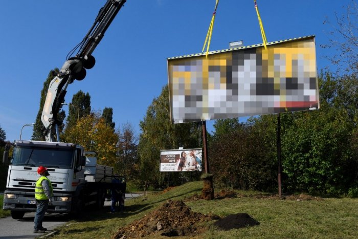 Ilustračný obrázok k článku Košice sa pustili do boja s reklamným smogom. Bilbordy nahradia stromy