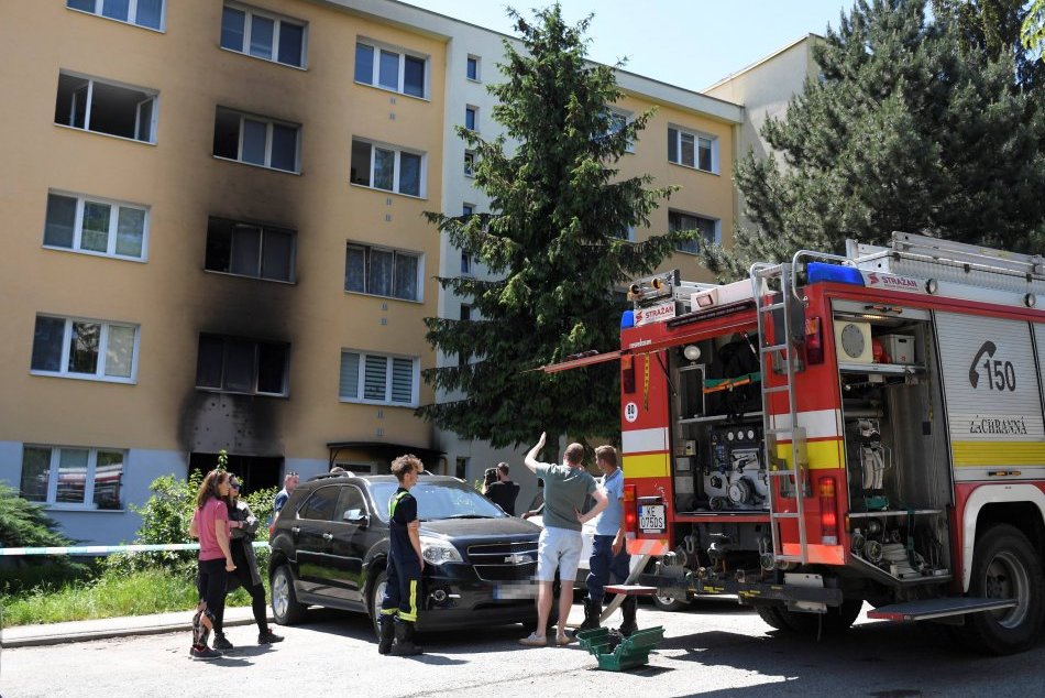 Ilustračný obrázok k článku TRAGÉDIA v Košiciach: Pri požiari bytu zomrel 67-ročný muž, ďalší sú v bezvedomí, FOTO