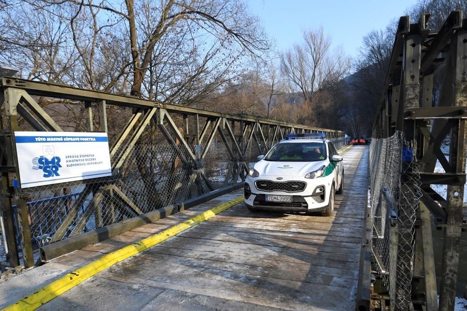 Provizórny most medzi Kysakom a Veľkou Lodinou